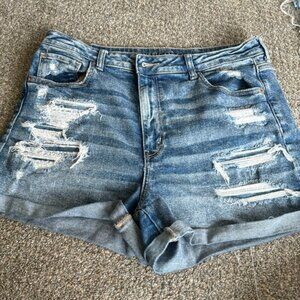American Eagle .  Mom short. Size 14.  EUC.